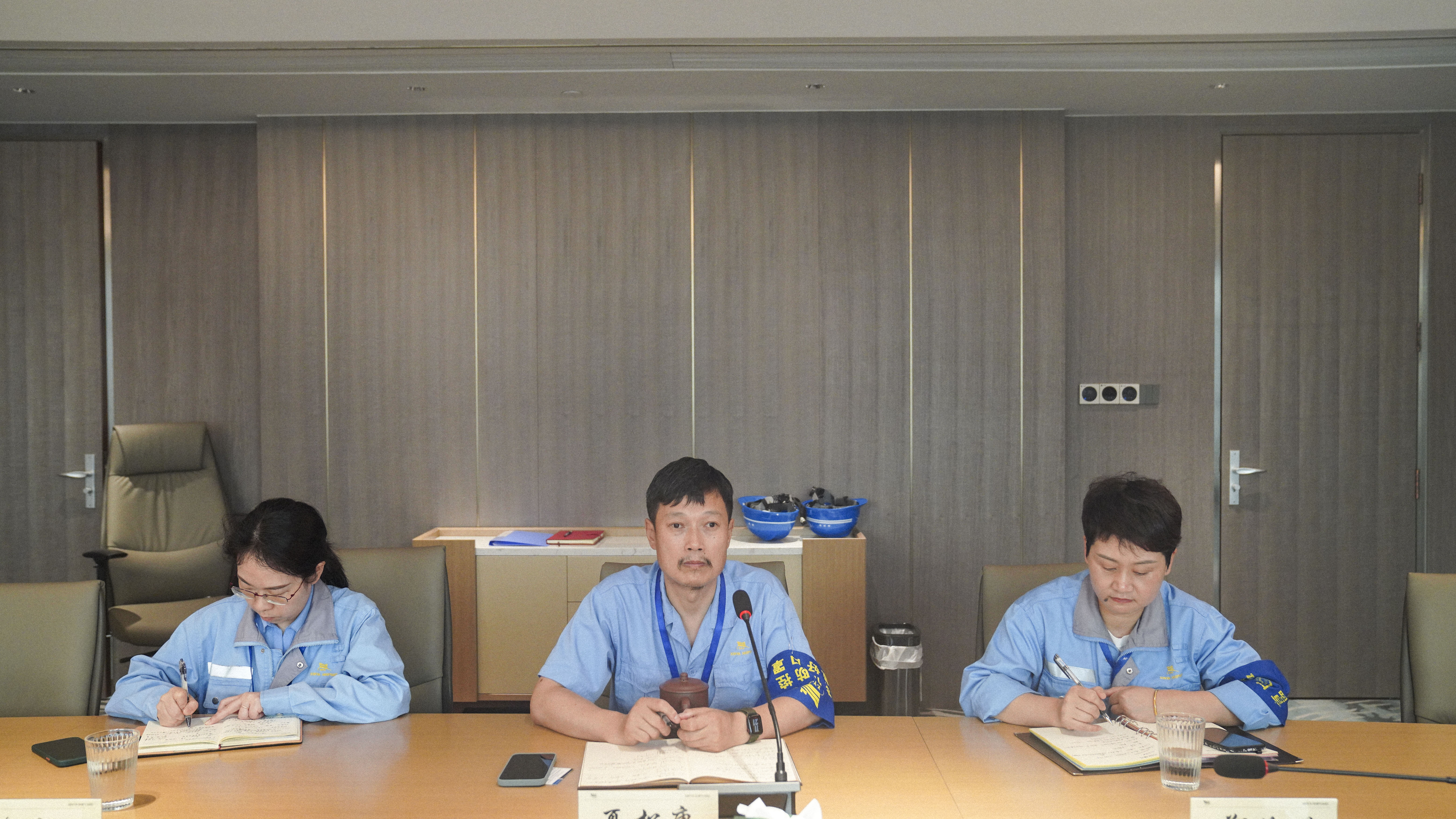 中国收支口银行浙江省分行刘扬行长一行莅临我司考察指导_环球360