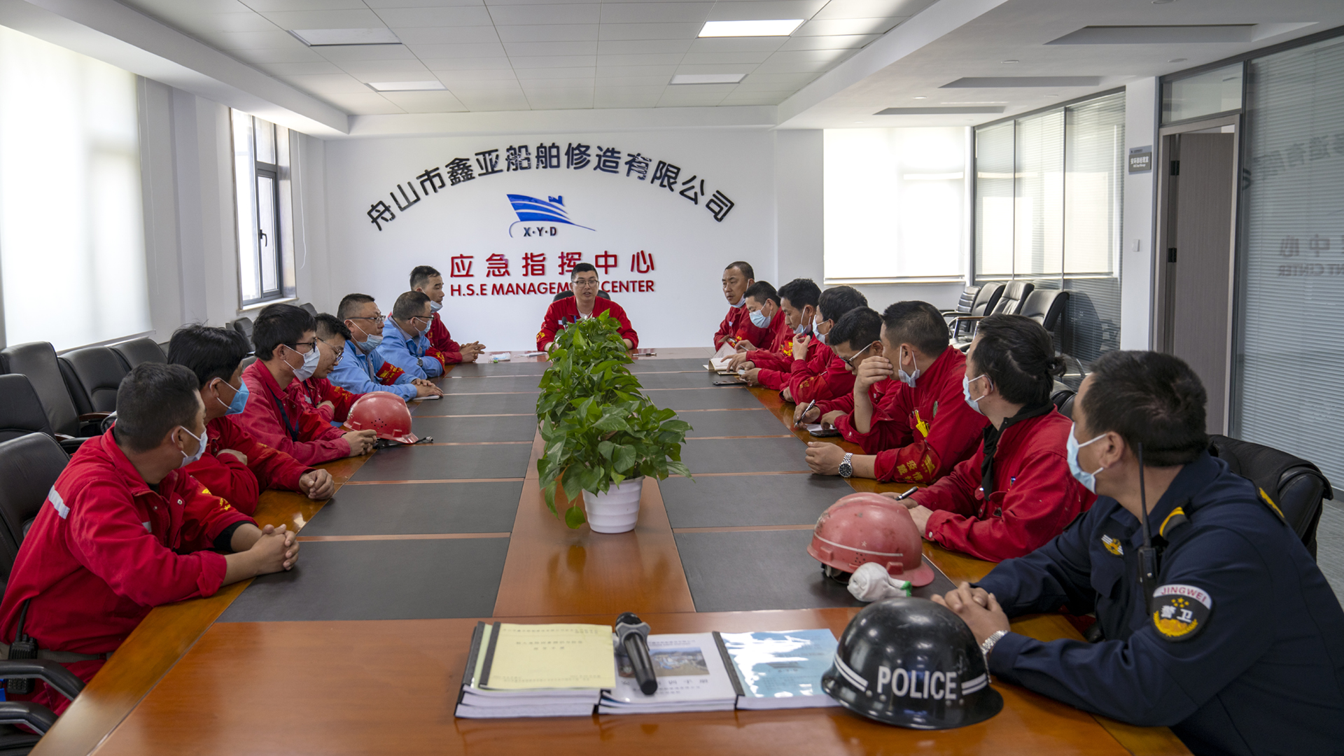 公司组织开展自然气罐管阀走漏应急演练_环球360